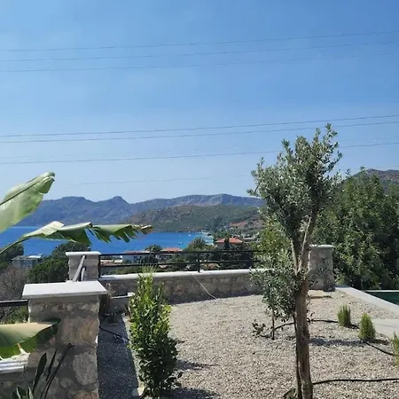 فيلة Marmaris'te Denize Yakin, Havuzlu Villa-awz172 *