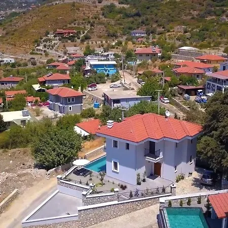 فيلة Marmaris'te Denize Yakin, Havuzlu Villa-awz172
